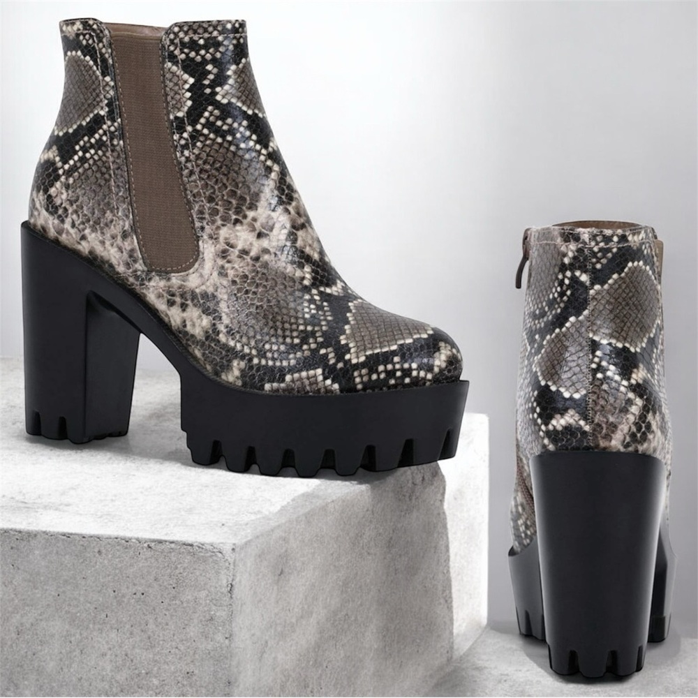 Snakeskin Platform Ankle Boots-Booties size 7 New